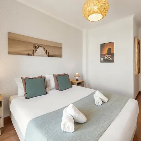 Seascape Homey & Cozy Baleal Апартаменты *