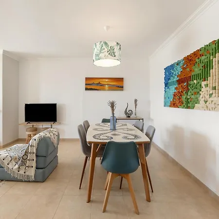 Seascape Homey & Cozy Baleal Апартаменты