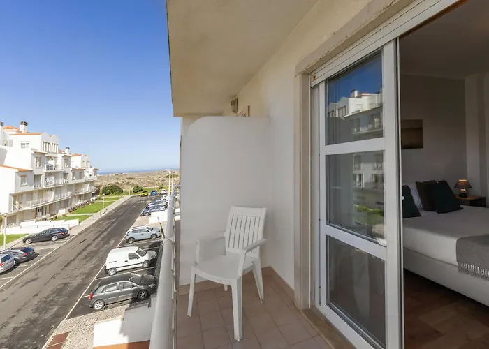 Seascape Homey & Cozy Baleal Апартаменты Пениши